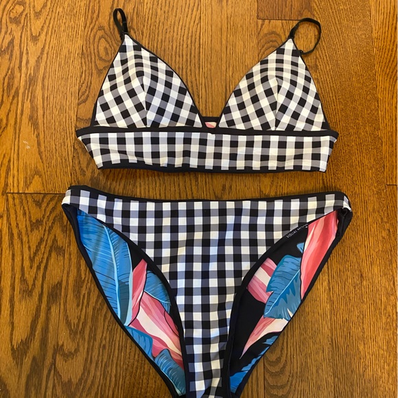 Boutique TALIA Reversible triangle Deep V BIKINI SET Size medium - Picture 8 of 11